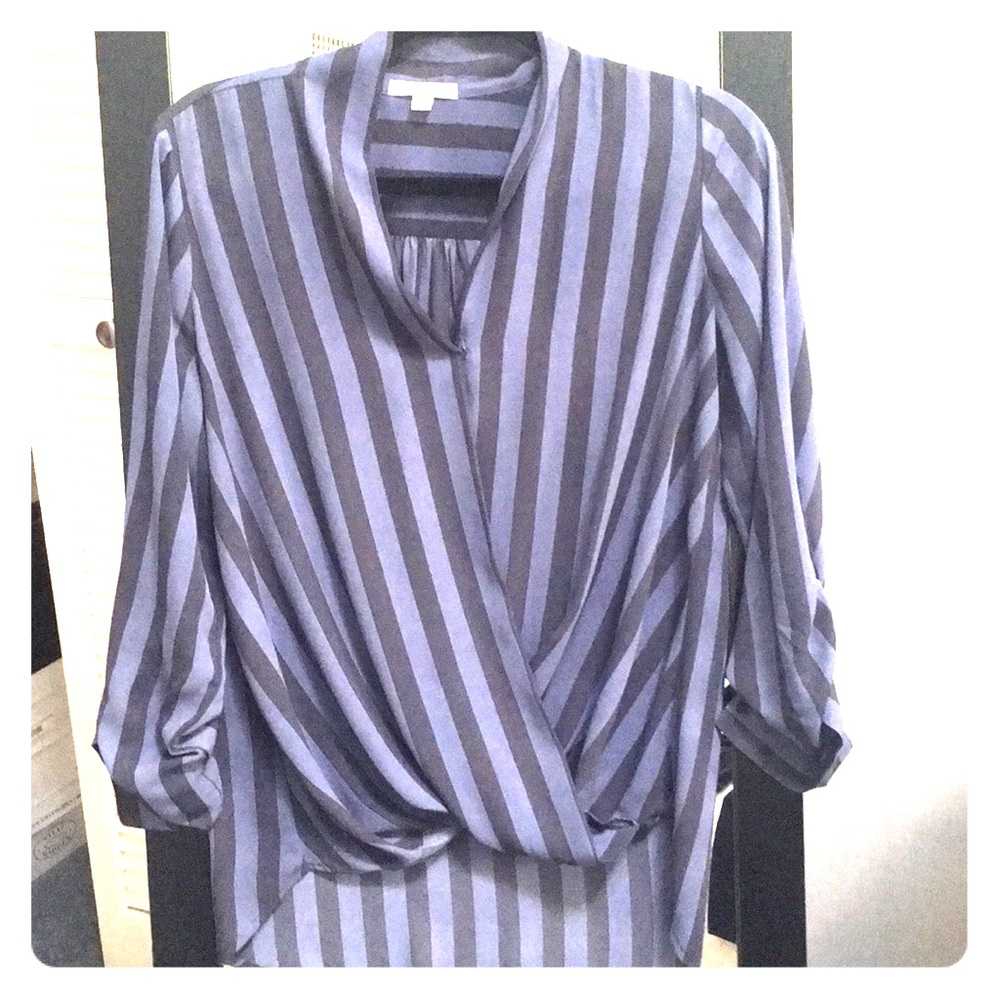 Trendy work or dinner out top!